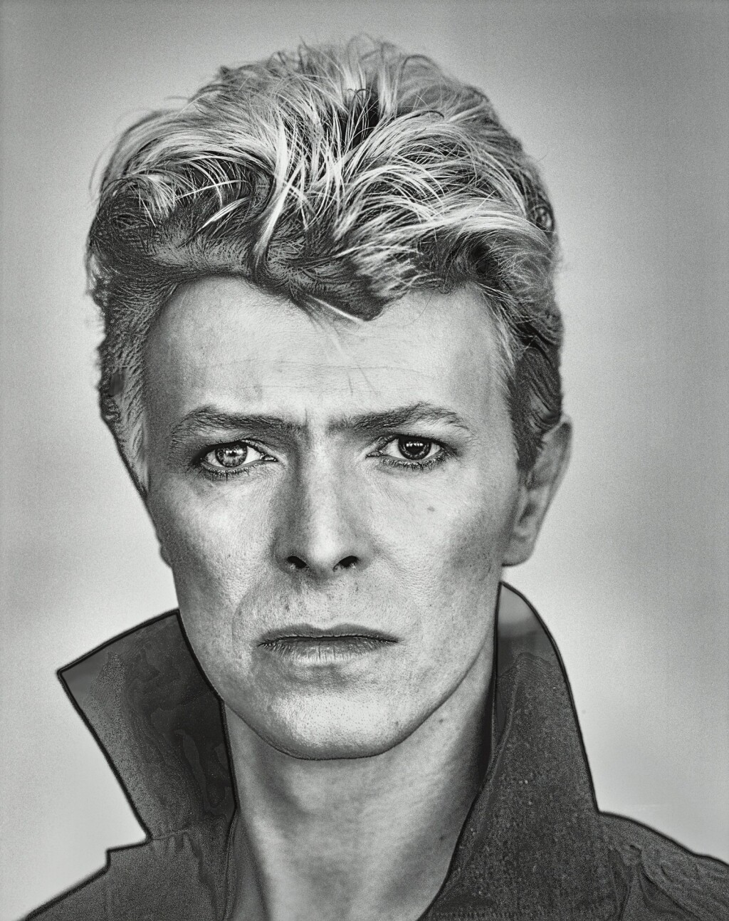 David Looks At Us Made In Britain 2022 Sotheby s david-looks-at-us-made-in-britain-2022-sotheby-s