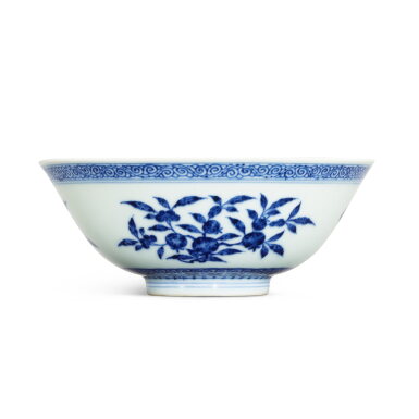 View full screen - View 1 of Lot 3648. A fine blue and white 'sanduo' bowl, Seal mark and period of Qianlong | 清乾隆 青花三多紋盌 《大清乾隆年製》款.