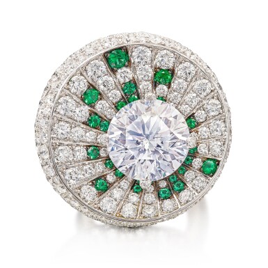 View full screen - View 1 of Lot 1363. EMERALD AND DIAMOND RING | DE GRISOGONO | 祖母綠 配 鑽石 戒指.