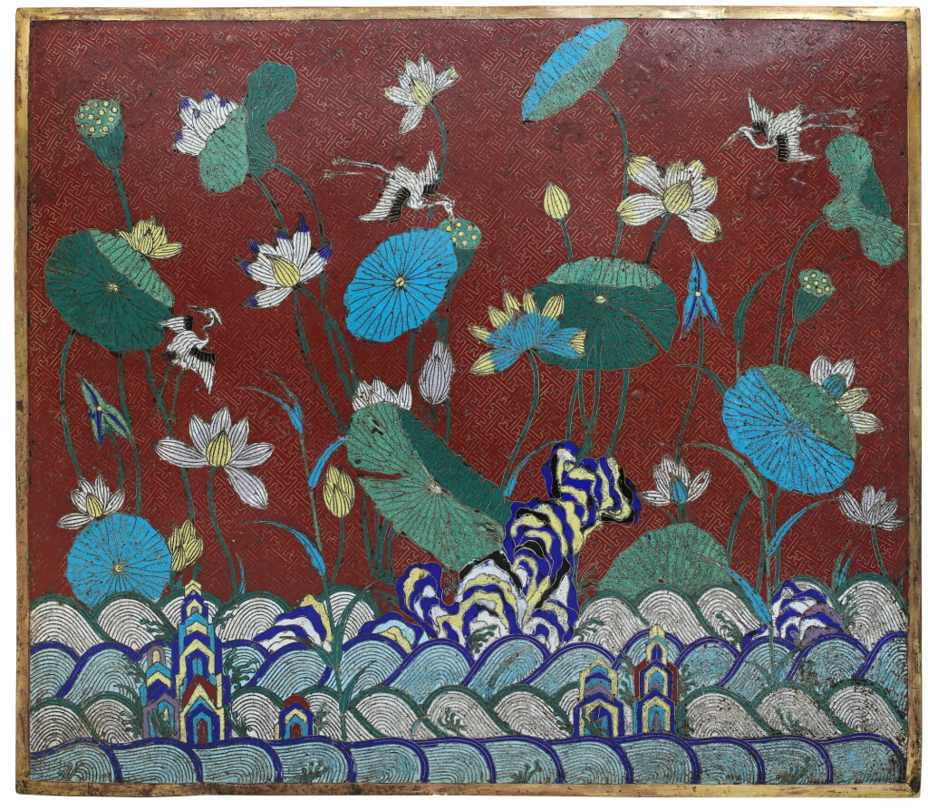View full screen - View 1 of Lot 1. A LARGE GILT-BRONZE AND CLOISONNÉ ENAMEL PLAQUE, CHINA, QING DYSNASTY, 17TH/18TH CENTURY | GRANDE PLAQUE EN BRONZE DORÉ ET ÉMAUX CLOISONNÉS, CHINE, DYNASTIE QING, XVIIE-XVIIIE SIÈCLE.