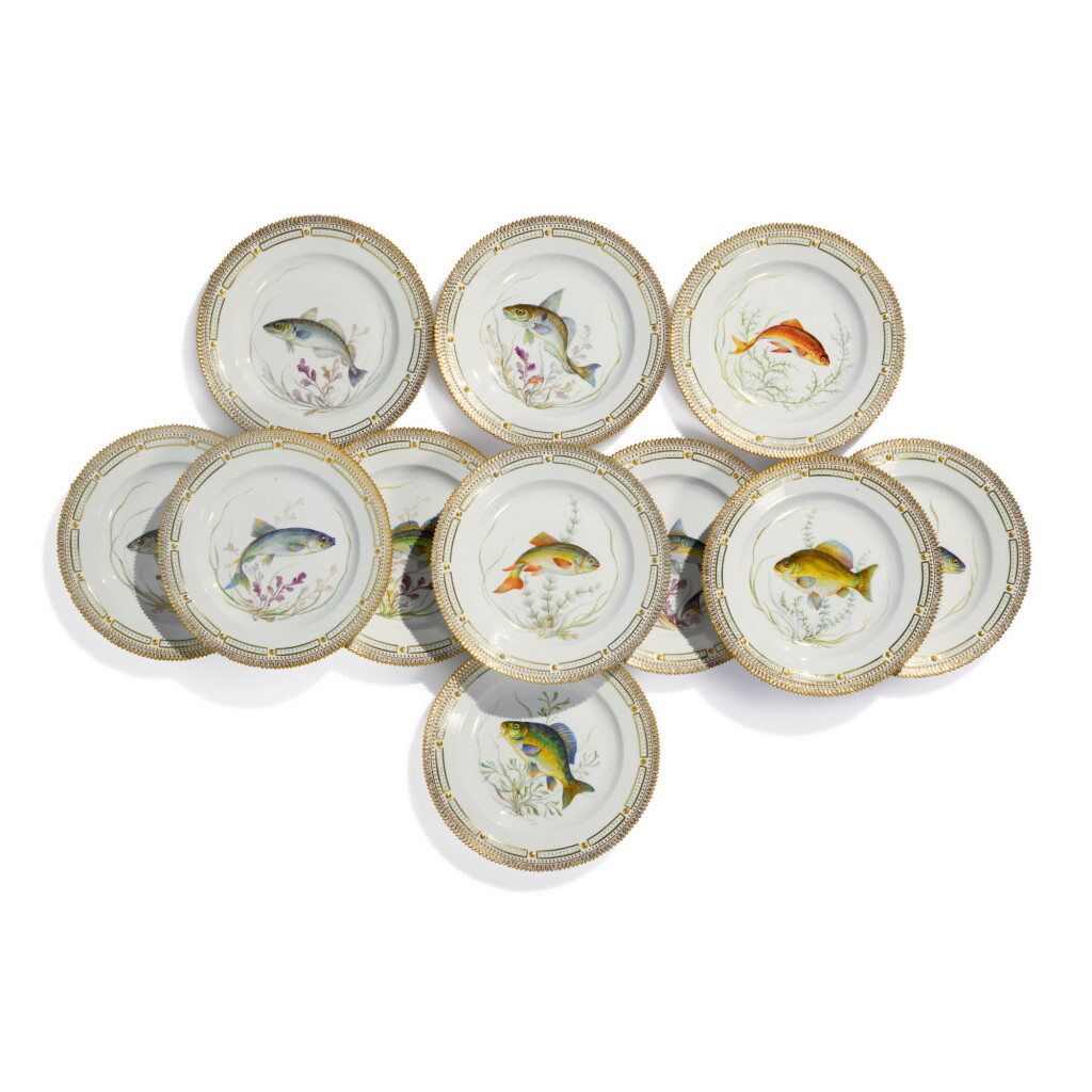 View full screen - View 1 of Lot 952. A SET OF TWELVE ROYAL COPENHAGEN 'FISH' PLATES, 20TH CENTURY.