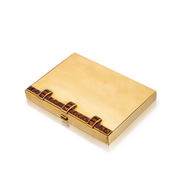 Voir en plein écran - Voir 1 du lot 314. Gold and Citrine Box.