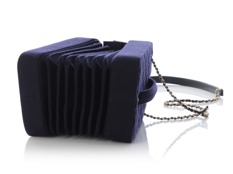 Cover image 0