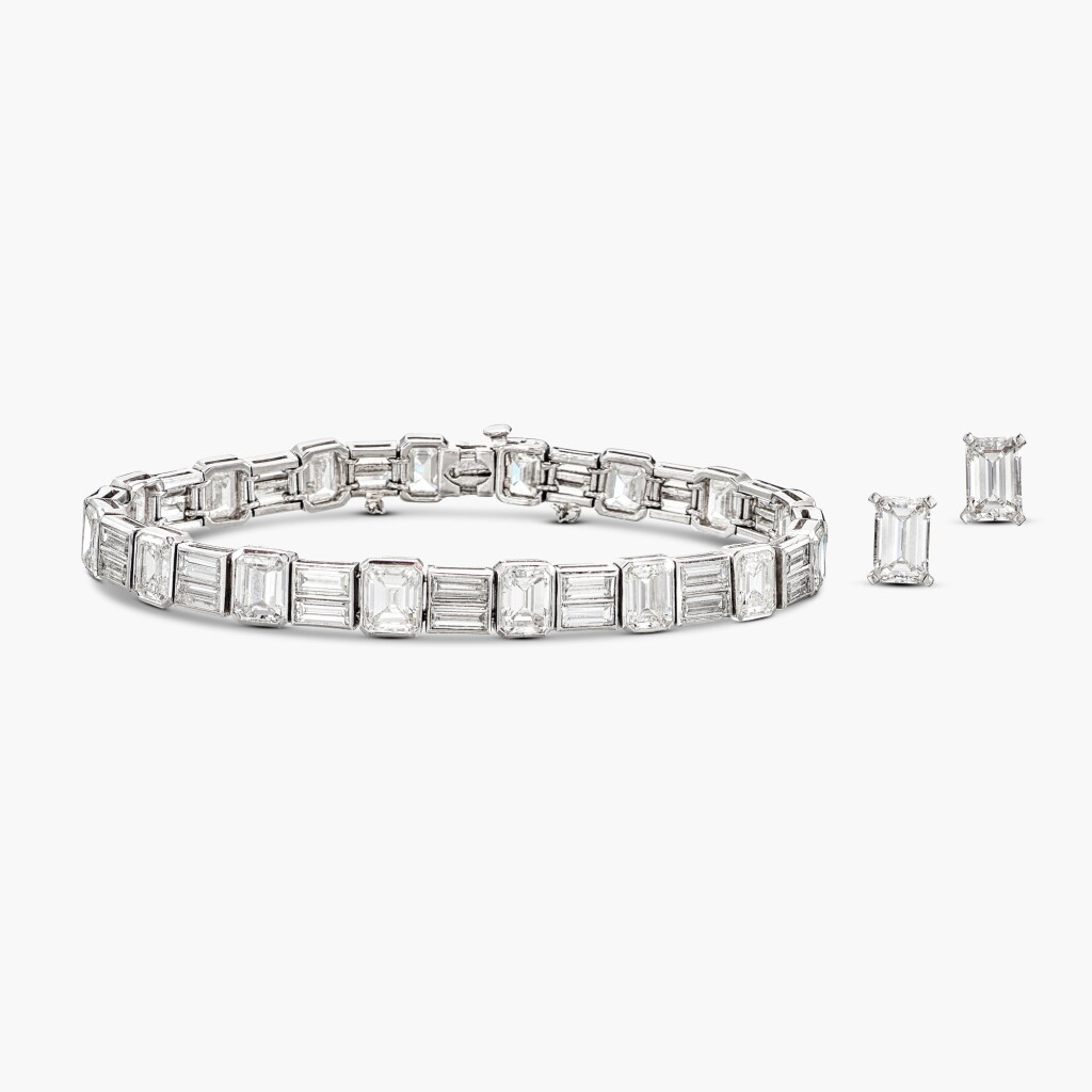 View full screen - View 1 of Lot 1413. Diamond Demi-Parure | 鑽石 手鏈 配 耳環套裝.
