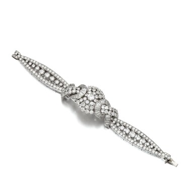 View full screen - View 1 of Lot 46. DIAMOND BRACELET.