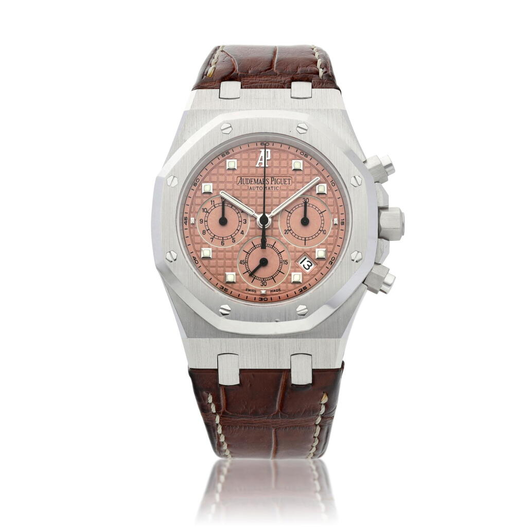 View full screen - View 1 of Lot 2018. Royal Oak, Reference 26022BC | A white gold chronograph wristwatch with date and salmon dial, Circa 2008 | 愛彼 | 皇家橡樹系列 型號26022BC | 白金計時腕錶,備日期顯示及鮭魚色錶盤,約2008年製.