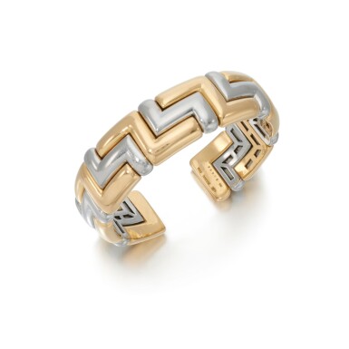 View full screen - View 1 of Lot 158. Bulgari, Gold bangle (Bulgari, Bracciale rigido).