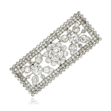 View full screen - View 1 of Lot 38. Diamond brooch, circa 1910.