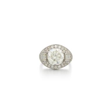 View full screen - View 1 of Lot 63. Diamond ring (Anello in diamanti).