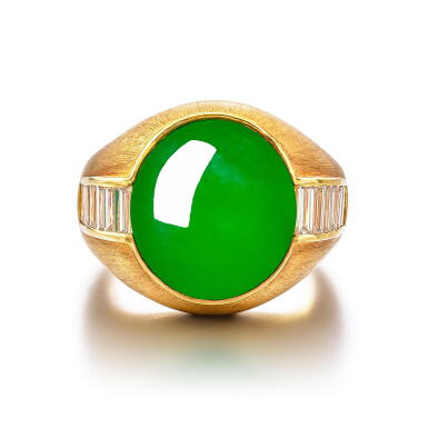View full screen - View 1 of Lot 2011. Jadeite and Diamond Ring | 天然翡翠 配 鑽石 戒指 .