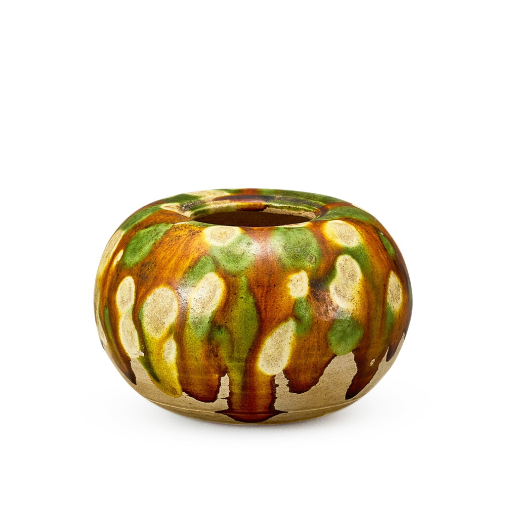 全螢幕檢視 - 查看301A SANCAI-GLAZED WATERPOT TANG DYNASTY的1