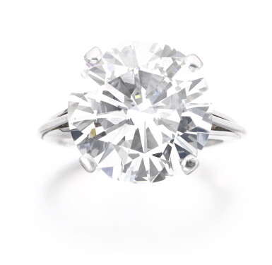 View full screen - View 1 of Lot 105. Diamond ring | 鑽石戒指.