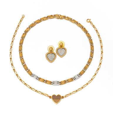 View full screen - View 1 of Lot 131. Pair of diamond earrings and two necklaces (Paio di orecchini con diamanti e due collane).