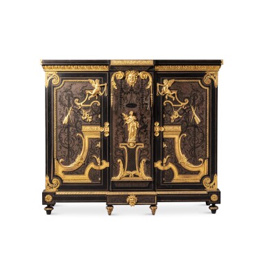 View full screen - View 1 of Lot 410. A Louis XIV style tortoiseshell, brass and ebony Boulle marquetry cabinet, circa 1880 | Bas d'armoire en marqueterie Boulle d'écaille, laiton et ébène de style Louis XIV, vers 1880.