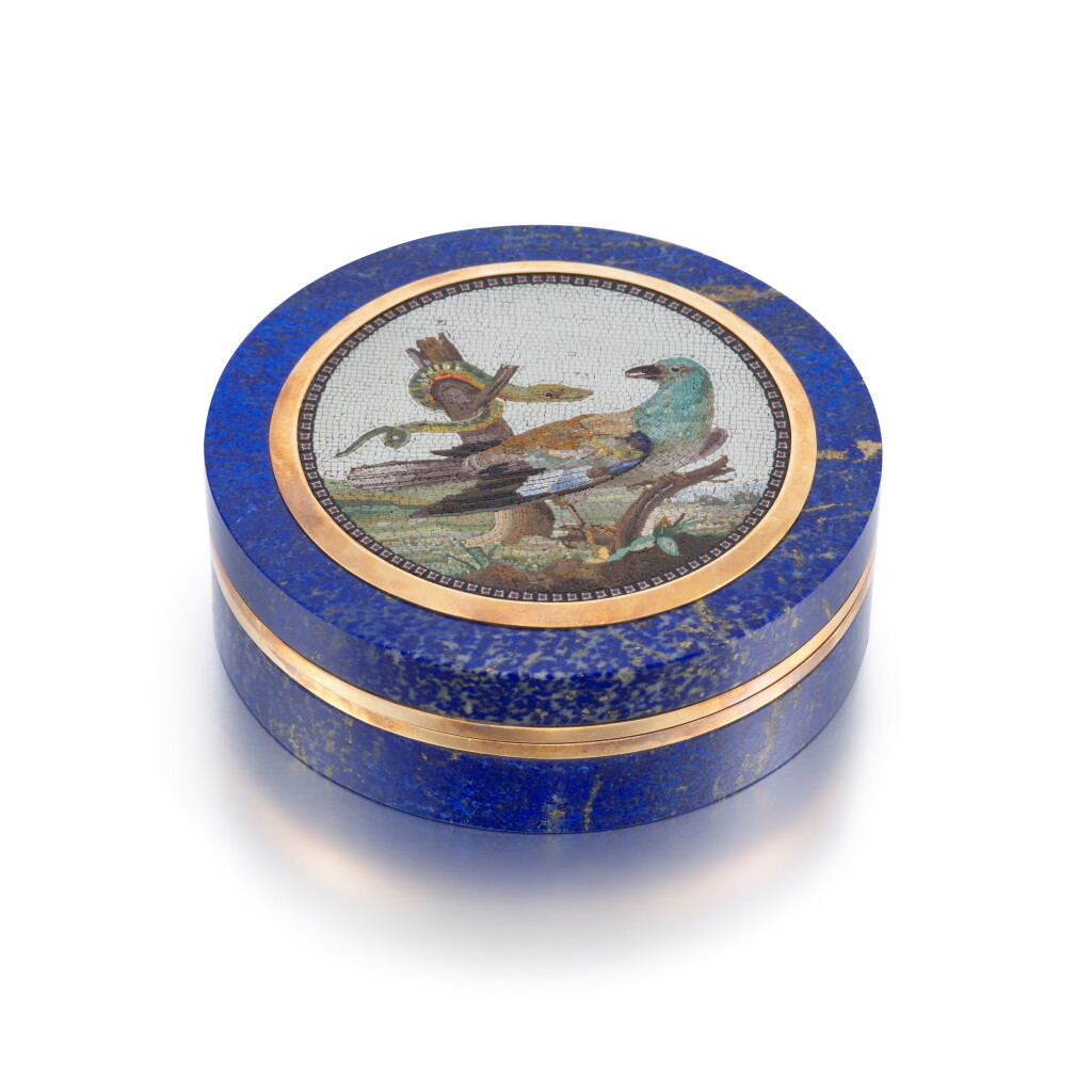 View full screen - View 1 of Lot 98. A large gold-mounted lapis lazuli and micromosaic snuffbox, Rome, circa 1805.