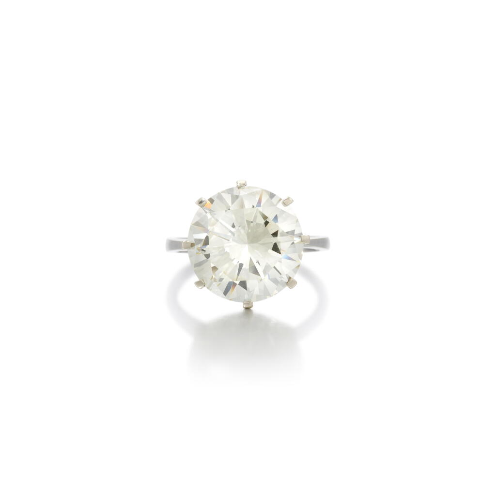 View full screen - View 1 of Lot 95. Diamond ring | Anello con diamante.