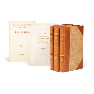 View full screen - View 1 of Lot 112. 5 éditions originales en grand papier dont une avec envoi. (2 brochés et 3 en reliure uniforme)..