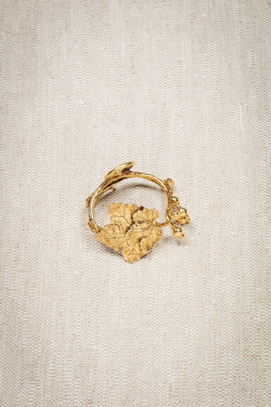 View full screen - View 1 of Lot 85. Bracelet Groseille.