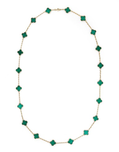 View full screen - View 1 of Lot 113. Sautoir chrysoprase, "Alhambra" | Chrysoprase sautoir, 'Alhambra'.