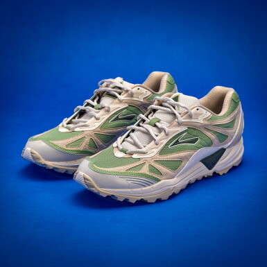 View full screen - View 1 of Lot 74. Stephen Curry 2025-2026 Worn Brooks Cascadia 1 'Green Moonbeam'.