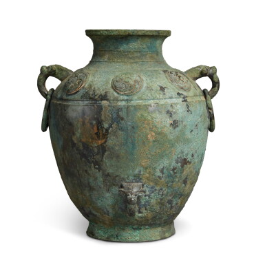 View full screen - View 1 of Lot 9. A rare archaic bronze ritual wine vessel (Lei), Late Shang dynasty | 商末 需祖庚罍.