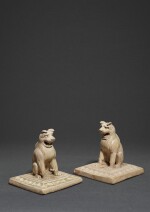 A pair of green-glazed seated lions, 6th - 7th century | 六至七世紀 青釉坐獅一對