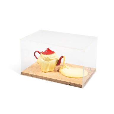 View full screen - View 1 of Lot 262. Théière débordante | Théière débordante .