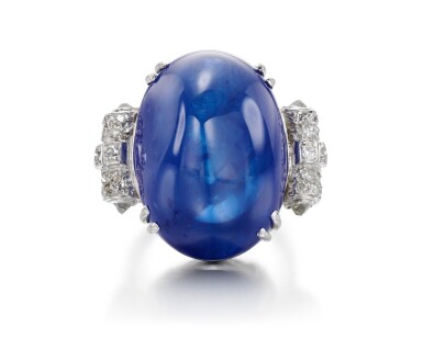 View full screen - View 1 of Lot 20. SAPPHIRE AND DIAMOND RING, 1930S.
