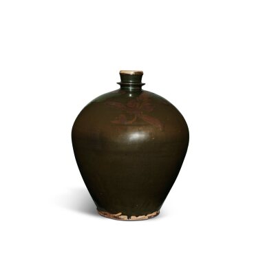 View full screen - View 1 of Lot 34. A large black-glazed russet-painted jar, Yuan dynasty | 元 黑釉鐵鏽花紋大瓶.