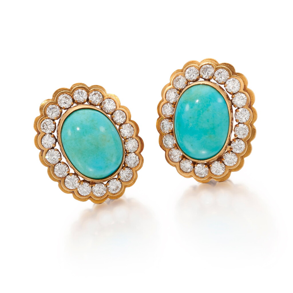 View full screen - View 1 of Lot 92. VAN CLEEF & ARPELS | PAIR OF TURQUOISE AND DIAMOND EARCLIPS (PAIO DI ORECCHINI A CLIP CON TURCHESI E DIAMANTI).
