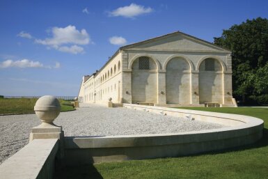 View full screen - View 1 of Lot 353. Château d'Armailhac 2000 (11 BT).