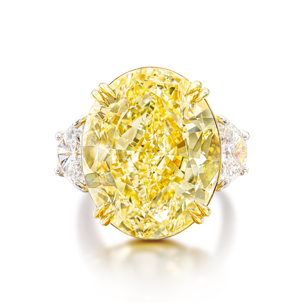 全萤幕检视 - 查看1921Fancy Yellow Diamond and Diamond Ring | 30.19克拉 彩黃色鑽石 配 鑽石 戒指的1