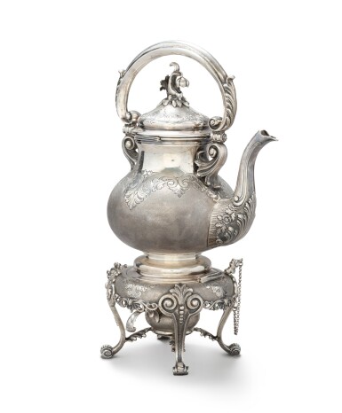 View full screen - View 1 of Lot 28. A silver kettle on warming-stand, Mario Buccellati, Milan, circa 1940 | Bouilloire sur son réchaud en argent par Mario Buccellati, Milan, vers 1940.