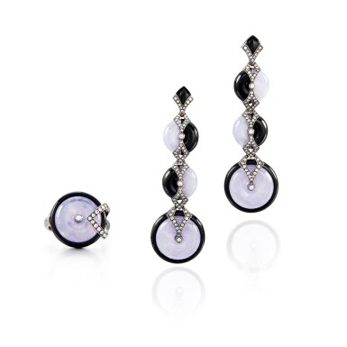 View full screen - View 1 of Lot 1608. Lavender Jadeite, Onyx and Diamond Demi-Parure | 紫色翡翠 配 縞瑪瑙 及 鑽石 耳環及戒指套装.