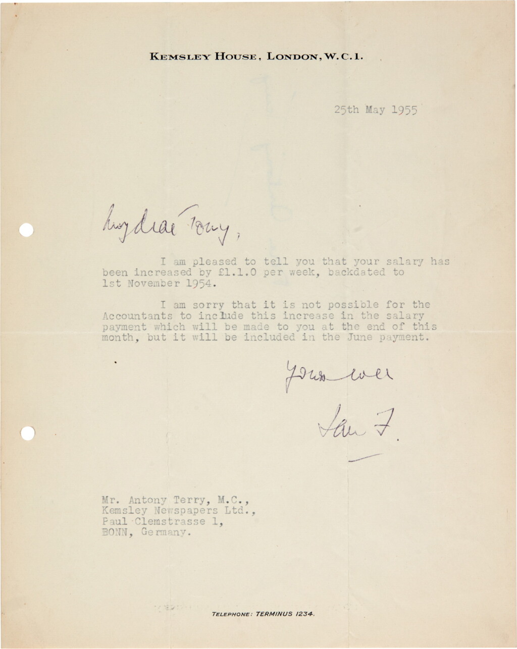Voir en plein écran - Voir 1 du lot 37. Ian Fleming | Typed letter signed, to Anthony Terry, May 1955.