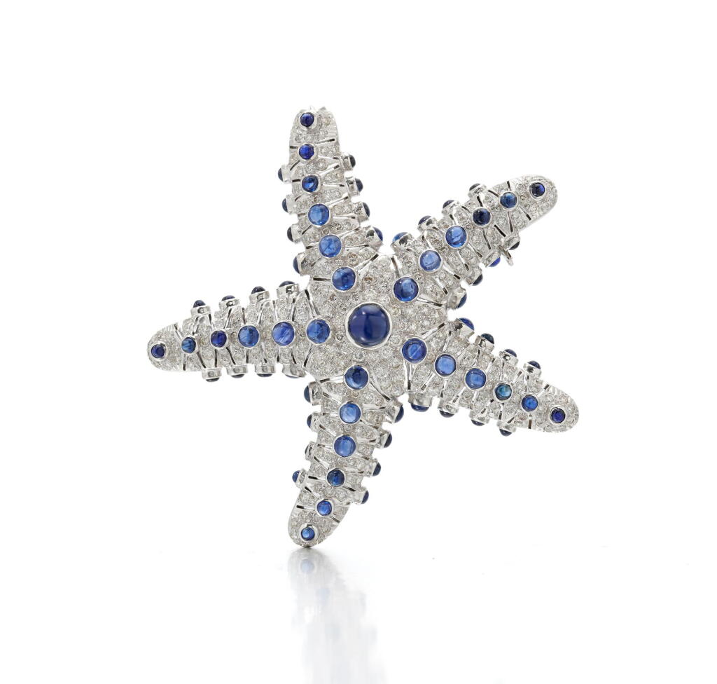 View full screen - View 1 of Lot 138. Sapphire and diamond brooch (Spilla in zaffiri e diamanti).