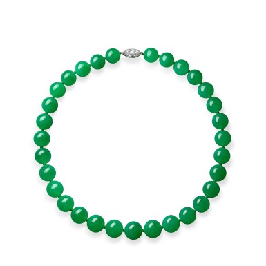 View full screen - View 1 of Lot 1818. Jadeite Bead and Diamond Necklace, Clasp by Cartier | 天然翡翠珠 項鏈 配 卡地亞鑽石鏈扣.