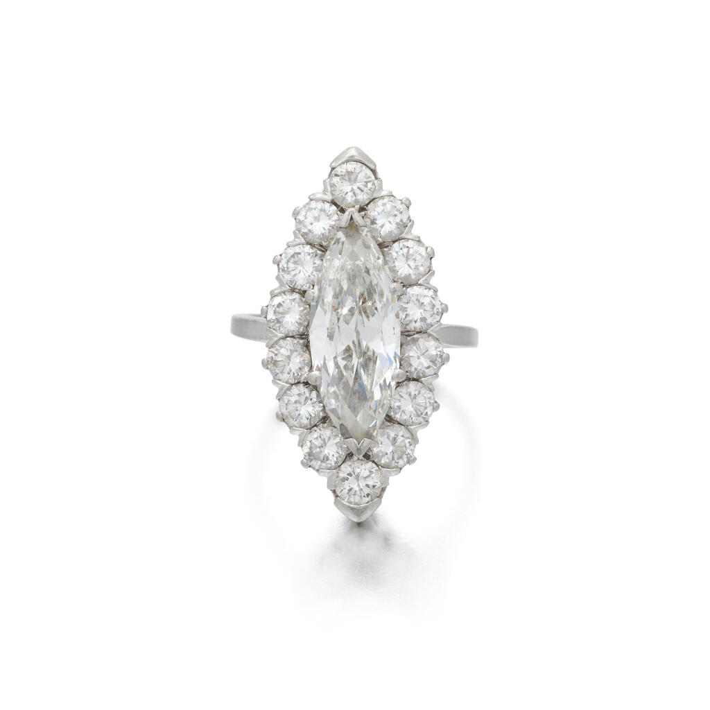 View full screen - View 1 of Lot 93. Diamond ring | Anello con diamante .