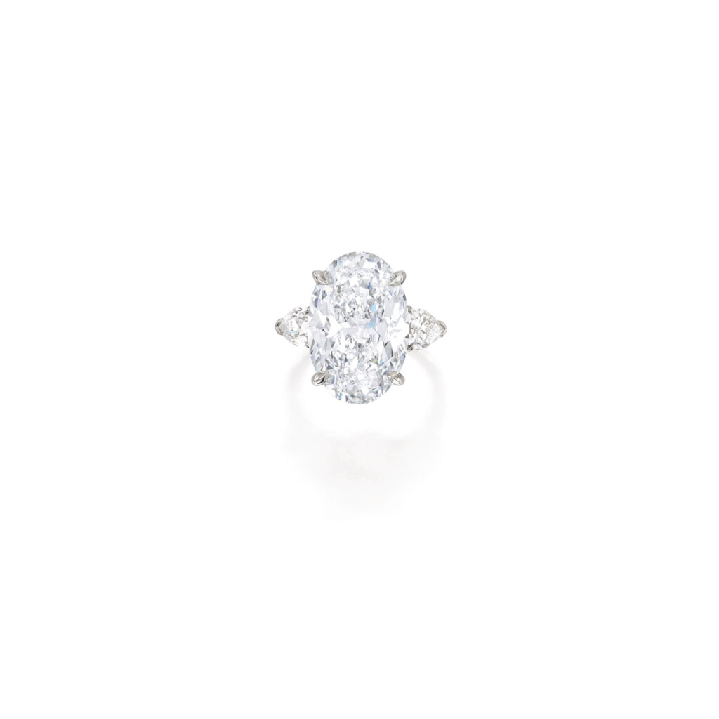 View full screen - View 1 of Lot 1698. GRAFF | DIAMOND RING 格拉夫 | 10.45卡拉 橢圓形 足色全美 鑽石 配 鑽石 戒指.