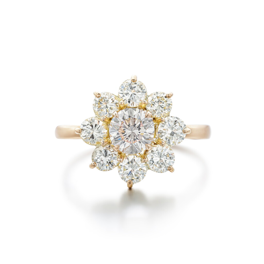 View full screen - View 1 of Lot 1688. Fancy Light Pink Diamond and Diamond Ring | 0.70克拉 淡彩粉紅色鑽石 配 鑽石 戒指.