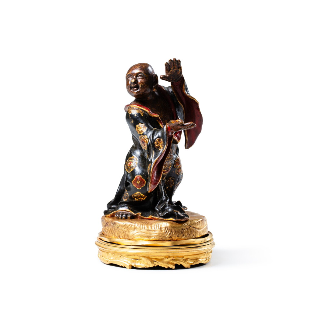 View full screen - View 1 of Lot 117. A Louis XV "vernis parisien" lacquer and gilt-bronze magoot, circa 1750 | Magot en bronze doré et vernis parisien d'époque Louis XV, vers 1750.