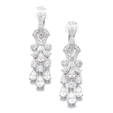 View full screen - View 1 of Lot 95. GRAFF | PAIR OF DIAMOND PENDENT EARRINGS.