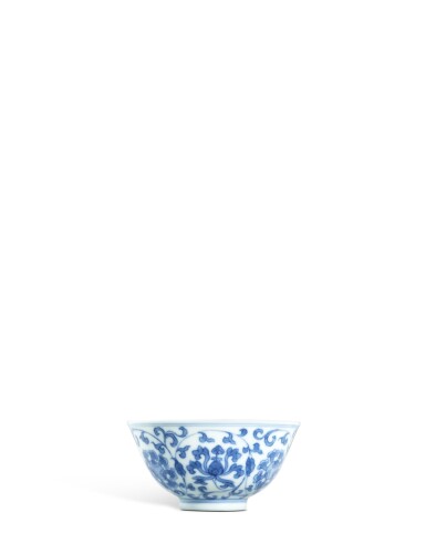View full screen - View 1 of Lot 3636. A fine blue and white ‘lotus’ wine cup, Mark and period of Yongzheng | 清雍正 青花纏枝番蓮紋小盃 《大清雍正年製》款.