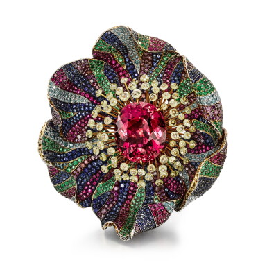 View full screen - View 1 of Lot 205. Gem Set and Diamond Brooch / Pendant | 彩色寶石 配 鑽石 胸針 / 掛墜.