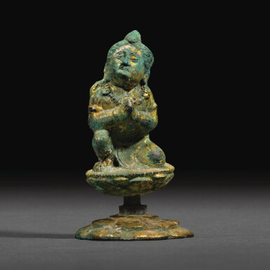 View full screen - View 1 of Lot 147. A RARE MINIATURE GILT-BRONZE FIGURE OF A BODHISATTVA, LATE TANG DYNASTY/FIVE DYNASTIES | 唐末/五代 鎏金銅菩薩坐像.