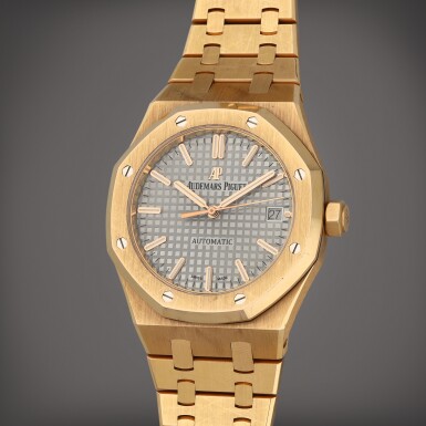 View full screen - View 1 of Lot 54. Royal Oak, Reference 15450.OR.00.1256OR.01 | A pink gold wristwatch with bracelet and date | Circa 2018.