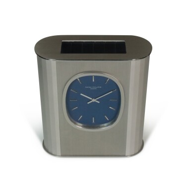 View full screen - View 1 of Lot 81. Ellipse d'Or, Ref. 1505 Rhodium-plated gilt brass table clock Circa 1987.