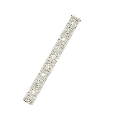View full screen - View 1 of Lot 140. PLATINUM AND DIAMOND BRACELET.