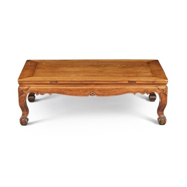 View full screen - View 1 of Lot 58. A 'huanghuali' rectangular low table (Kangzhuo), 17th / 18th century.