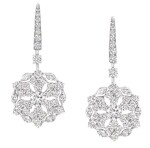 PAIR OF DIAMOND 'SNOWFLAKE' EARRINGS, GRAFF